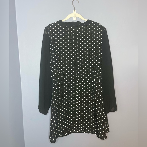 Eye catching Black and White‎ Long Sleeve Sailor Collar Blouse - Picture 4 of 4